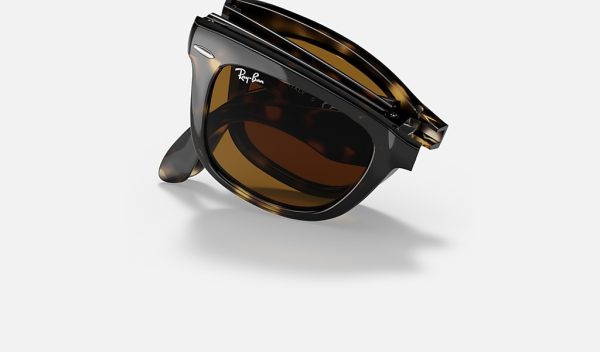 Ray-Ban Wayfarer Folding RB4105 601 Wayfarer Folding Classic Tortoise Frame Sunglasses RB4105